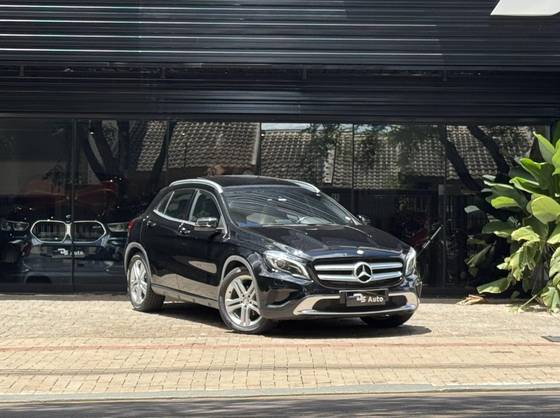 MERCEDES-BENZ GLA 200 1.6 CGI VISION 16V TURBO GASOLINA 4P AUTOMÁTICO